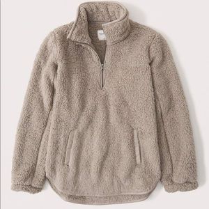A&F Women’s taupe half-zip Sherpa sweatshirt - M